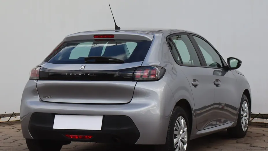 Peugeot 208 -