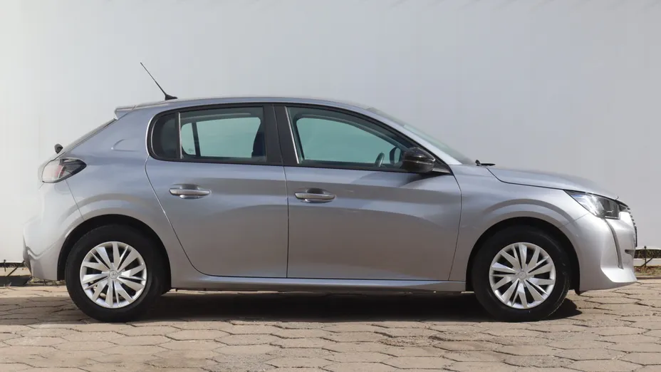 Peugeot 208 -