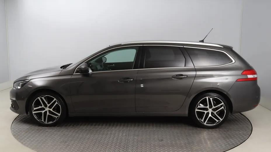 Peugeot 308 -