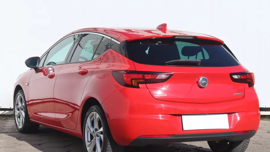 Opel Astra -