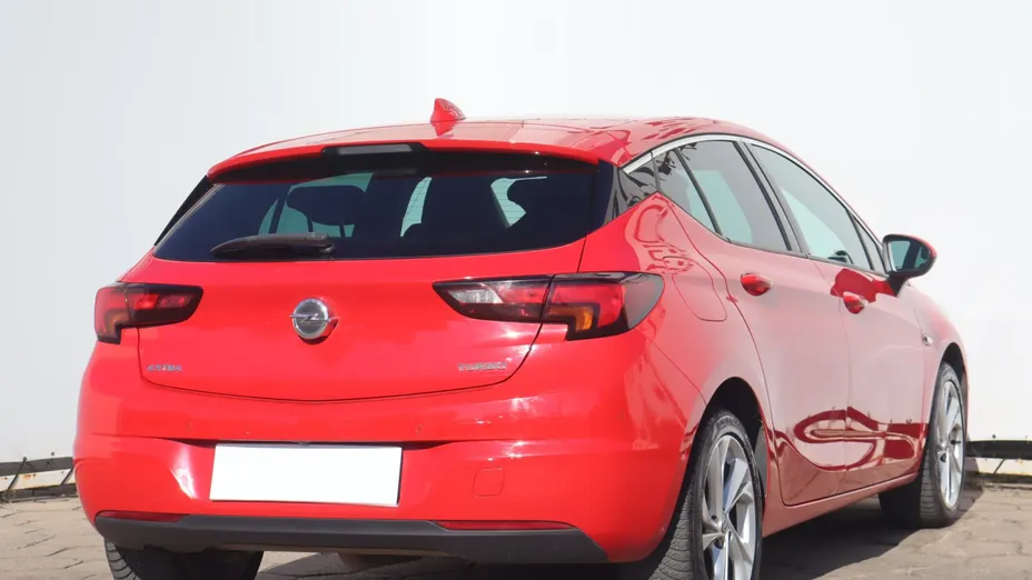 Opel Astra -