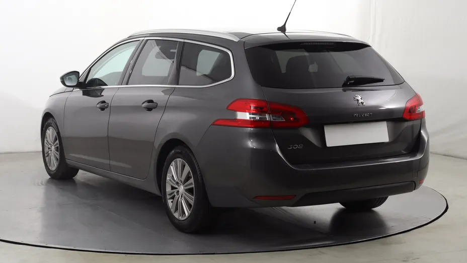 Peugeot 308 -