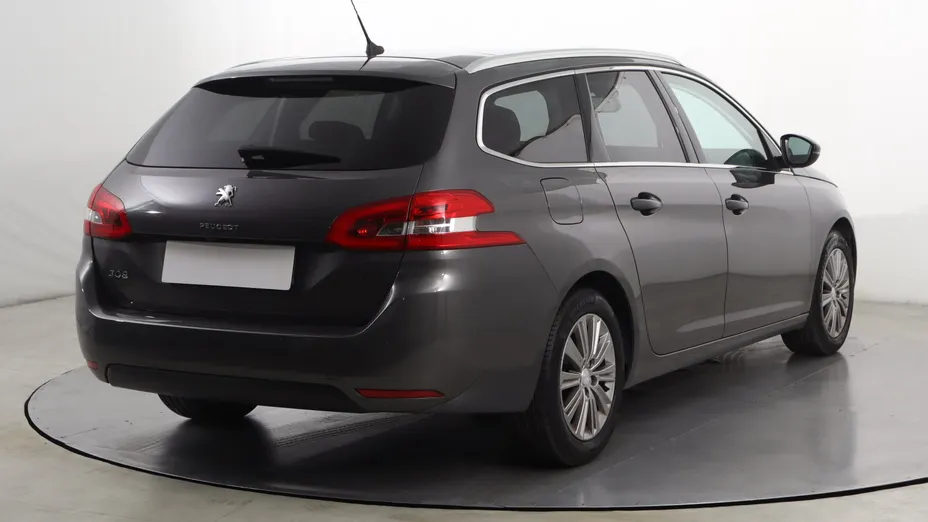 Peugeot 308 -