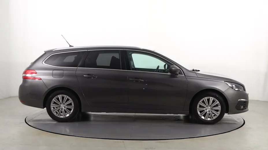Peugeot 308 -