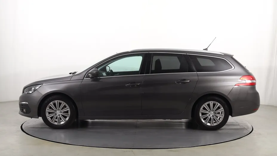 Peugeot 308 -