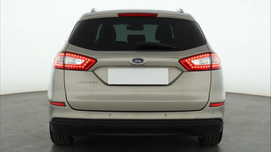 Ford Mondeo -