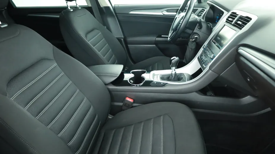 Ford Mondeo -