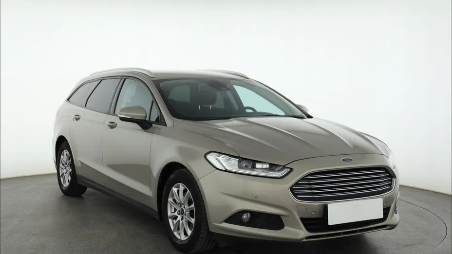 Ford Mondeo -