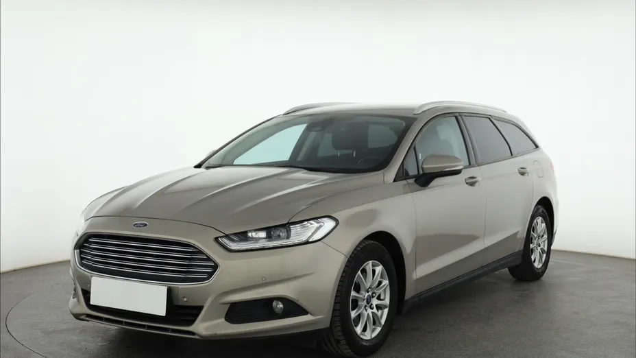 Ford Mondeo -