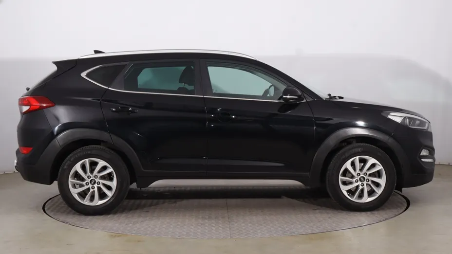 Hyundai Tucson -
