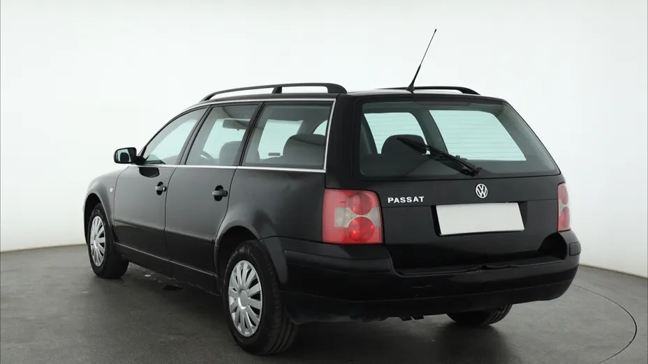 VW Passat -