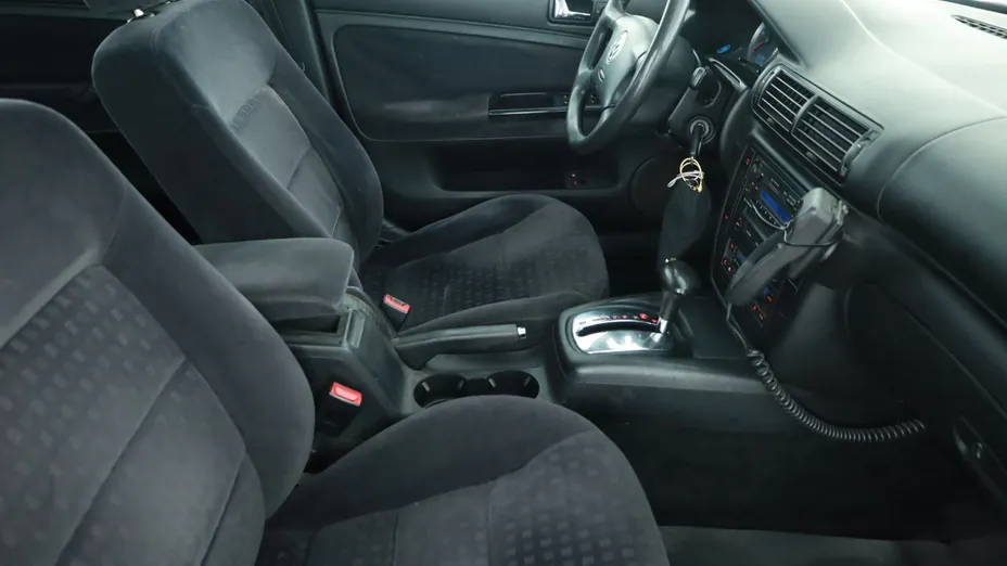 VW Passat -