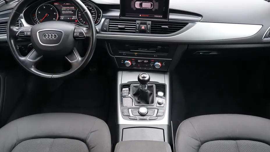Audi A6 -