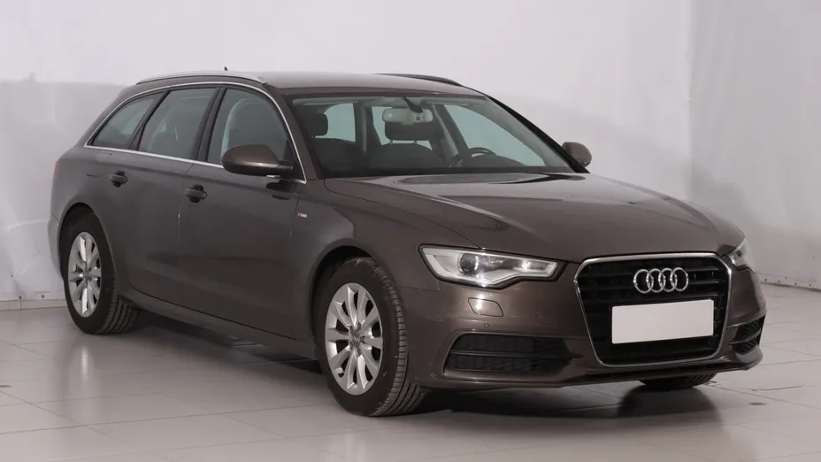 Audi A6 -