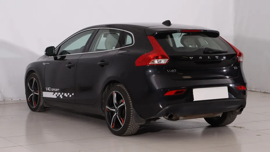 Volvo V40 -