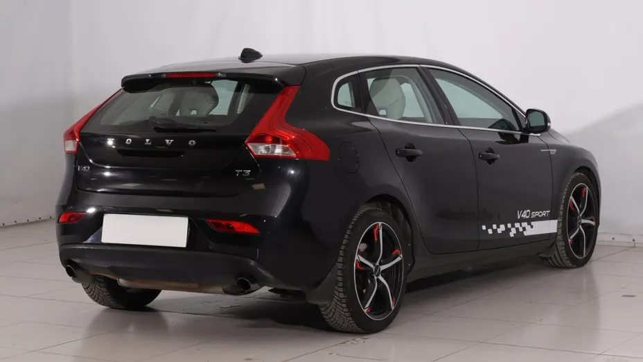 Volvo V40 -