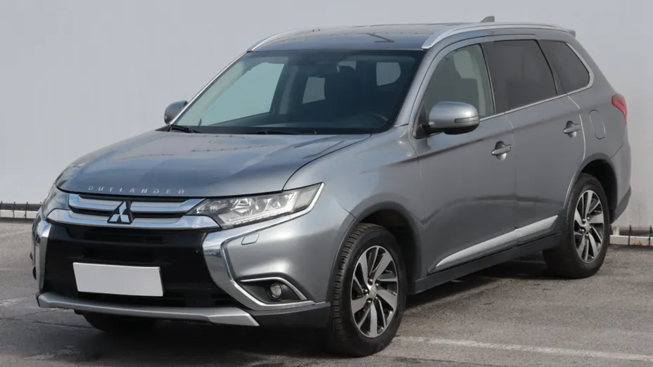 Mitsubishi Outlander -