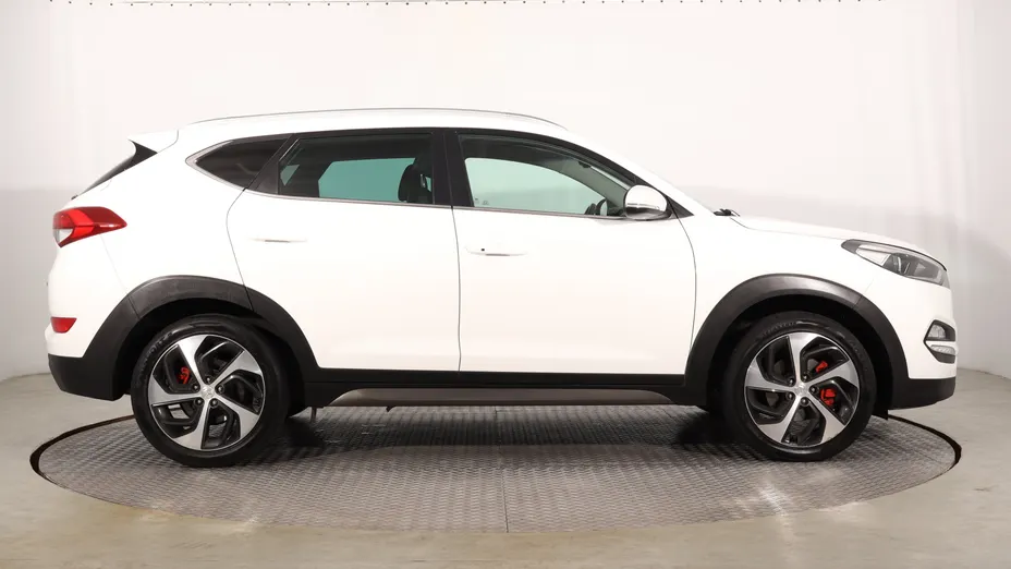 Hyundai Tucson -