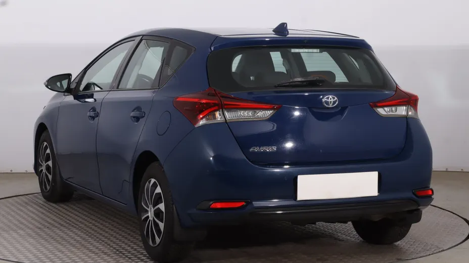 Toyota Auris -
