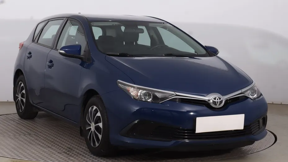 Toyota Auris -