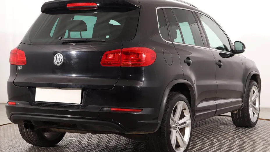 VW Tiguan -