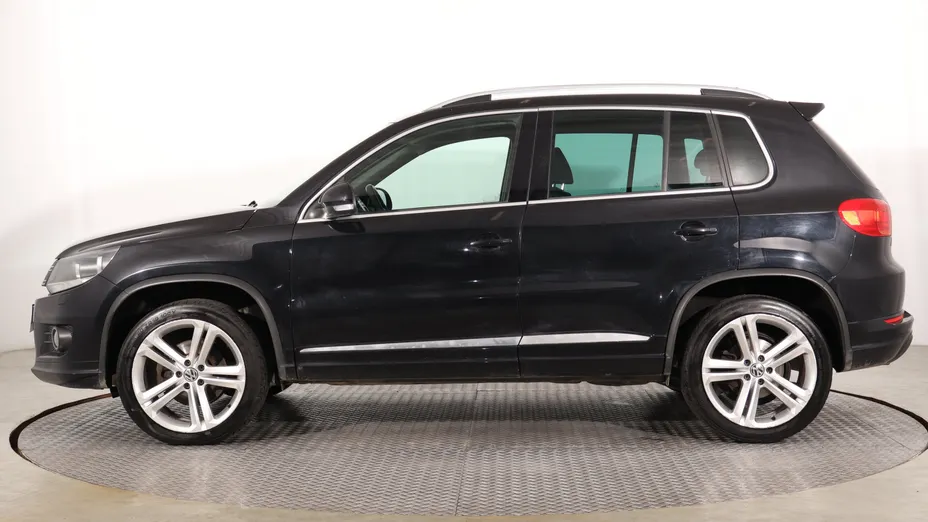 VW Tiguan -