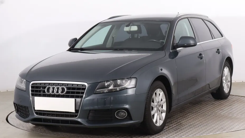 Audi A4 -
