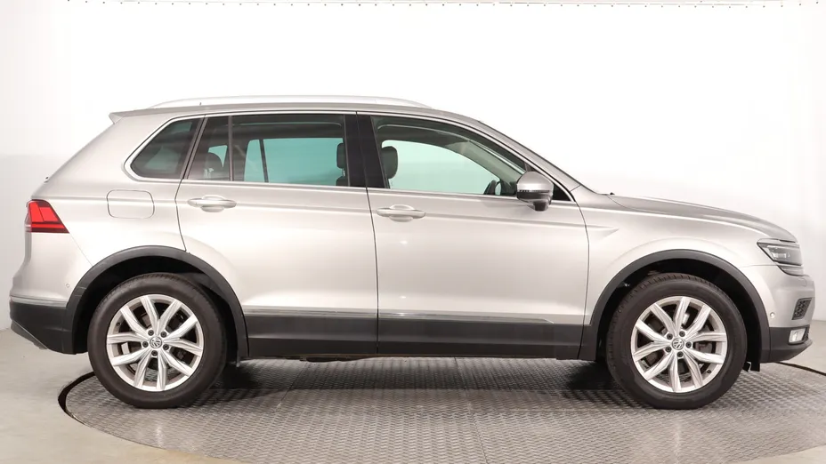 VW Tiguan -