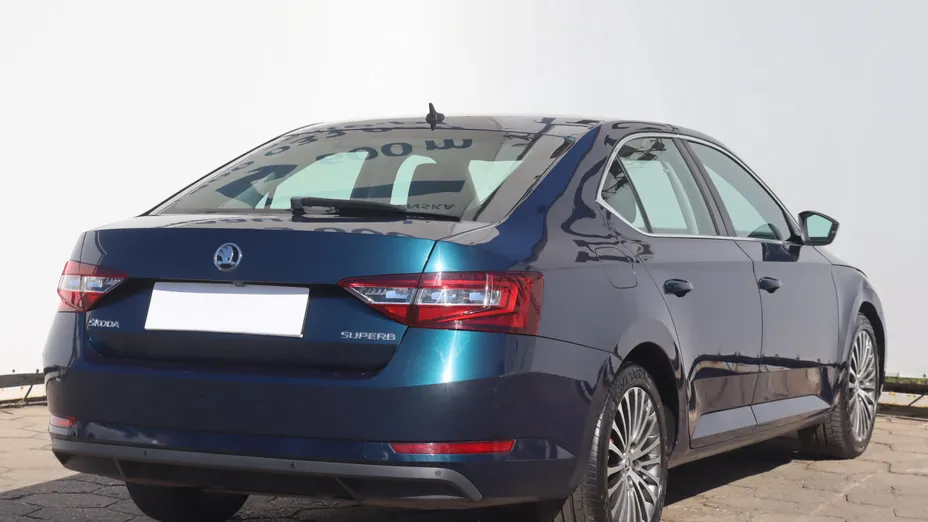 Skoda Superb -