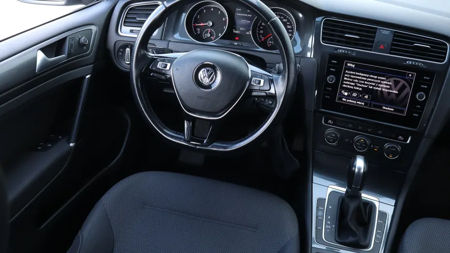 VW Golf -