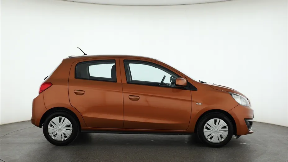 Mitsubishi Space Star -