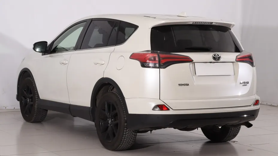 Toyota RAV4 -
