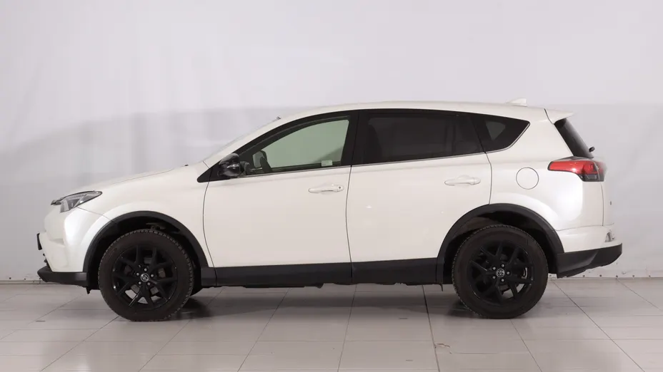 Toyota RAV4 -