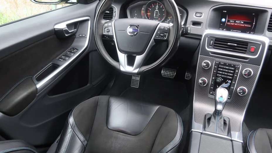 Volvo V60 -