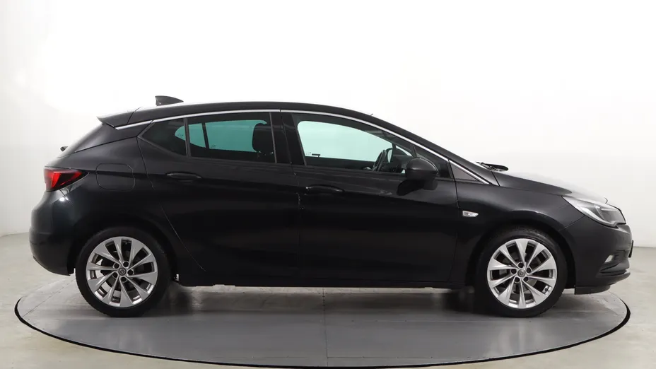 Opel Astra -