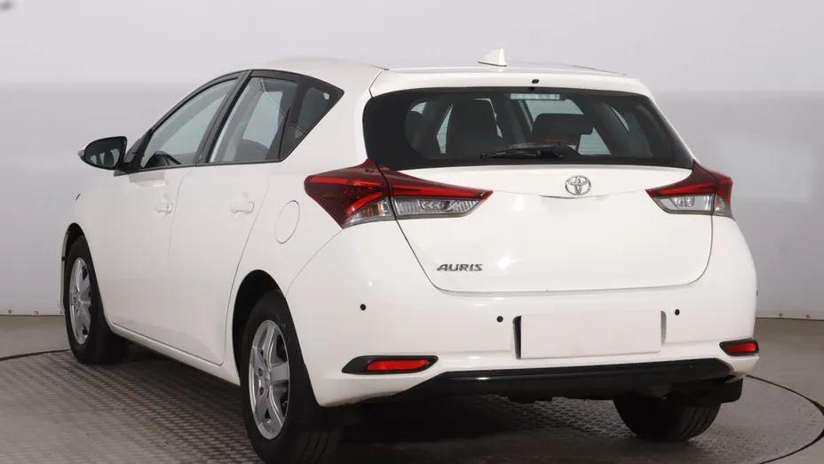Toyota Auris -