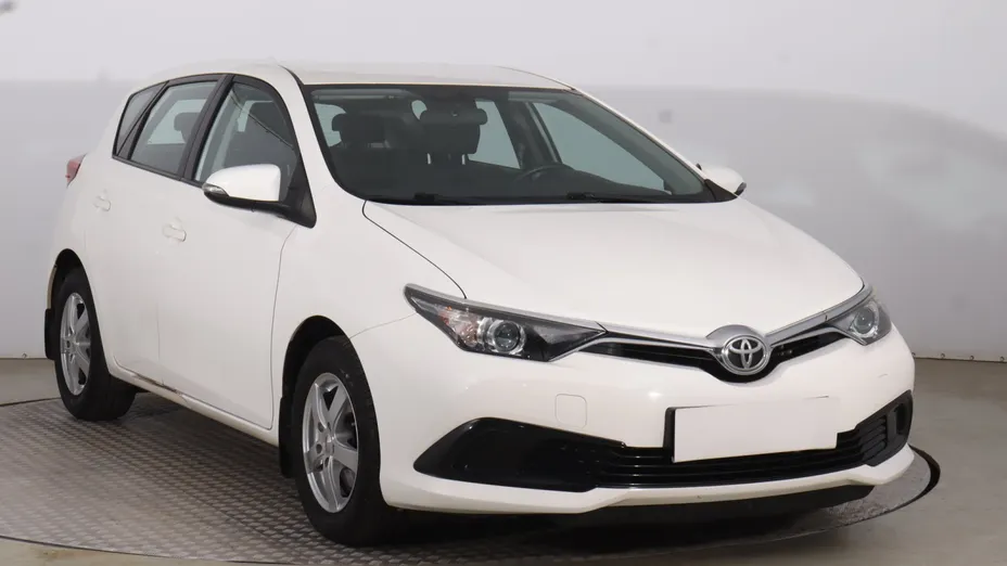 Toyota Auris -