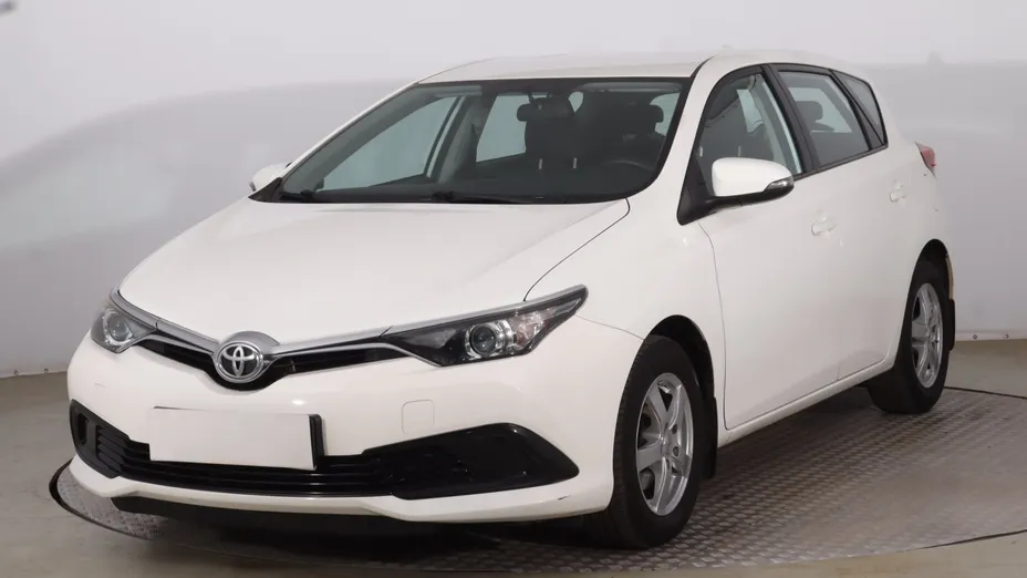 Toyota Auris -