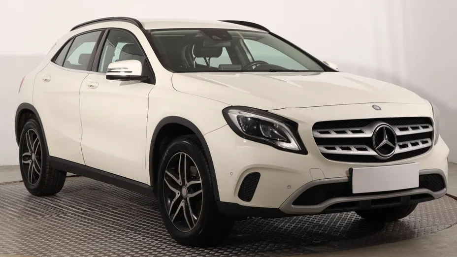 Mercedes GLA -