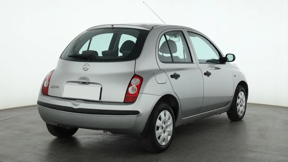 Nissan Micra -