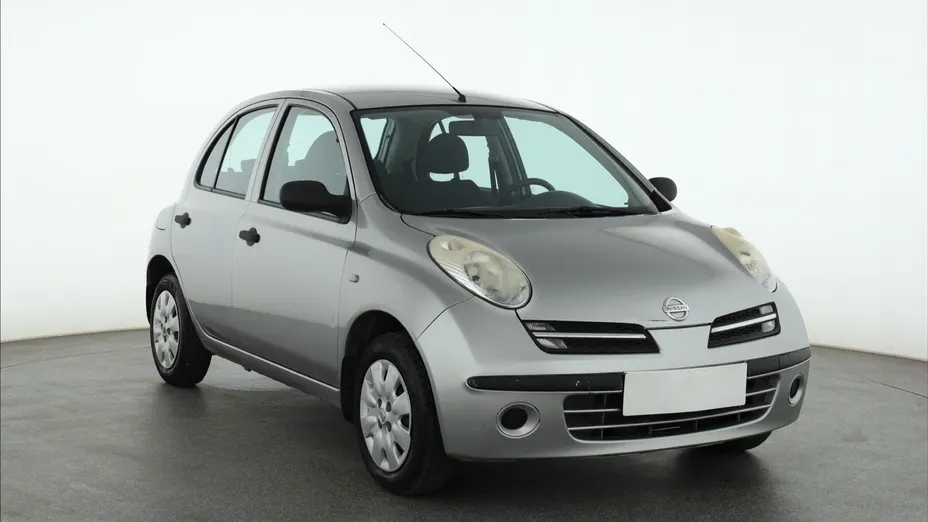 Nissan Micra -