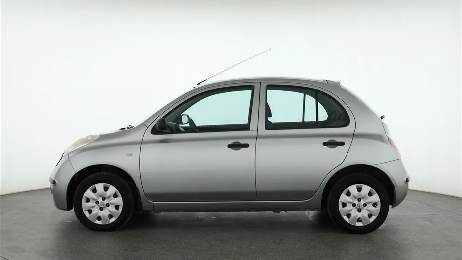 Nissan Micra -
