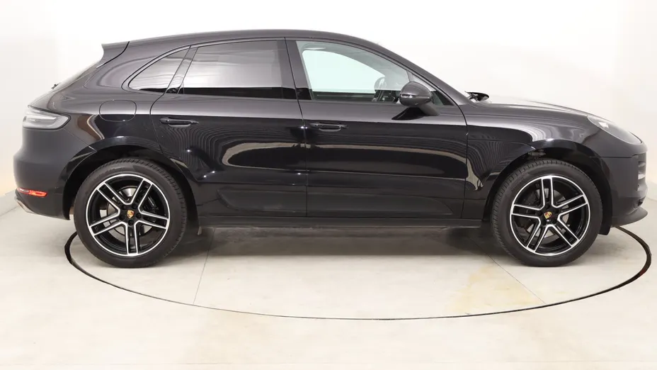 Porsche Macan -