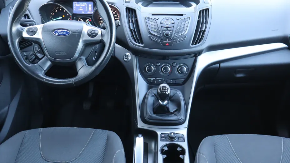 Ford Kuga -