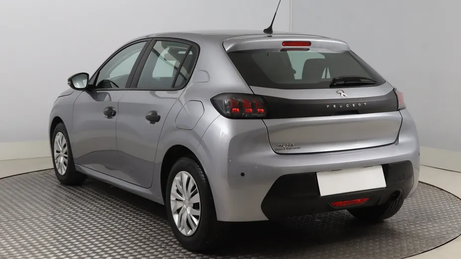 Peugeot 208 -