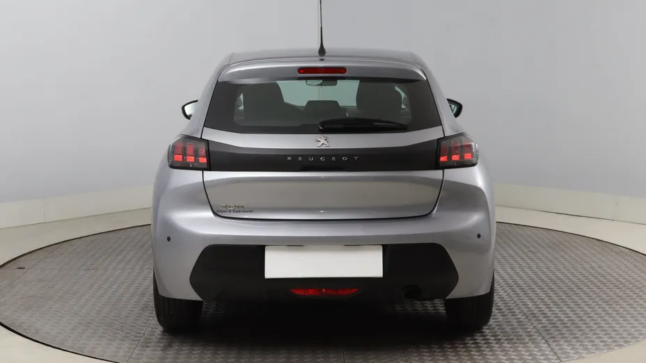 Peugeot 208 -