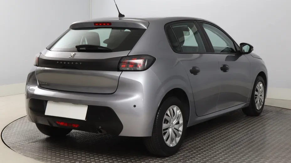 Peugeot 208 -