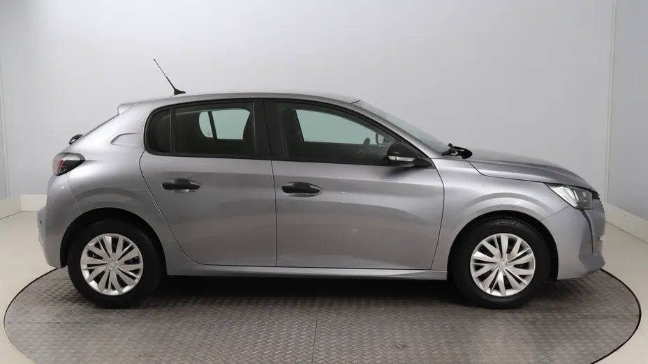 Peugeot 208 -