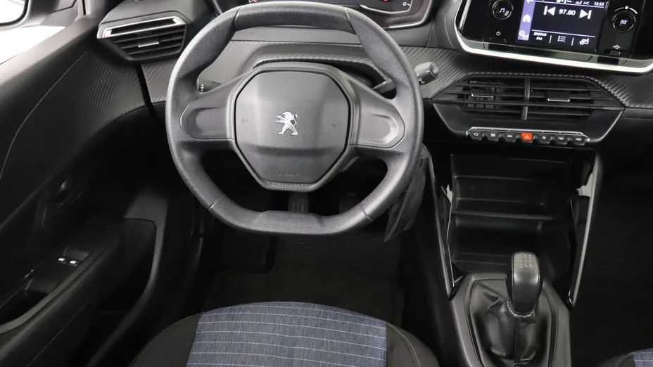 Peugeot 208 -
