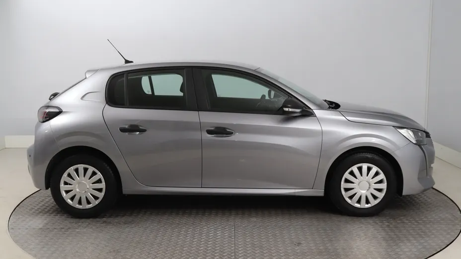 Peugeot 208 -